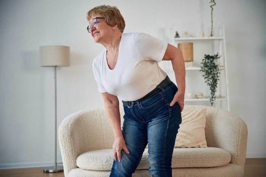 pain in the leg senior elderly woman is at home i 2026 01 08 23 29 09 utc converted